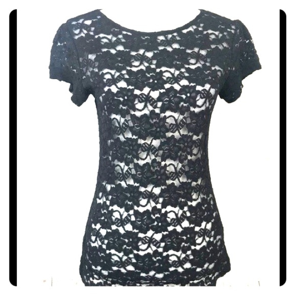 EUC - Express Stretch Lace Top